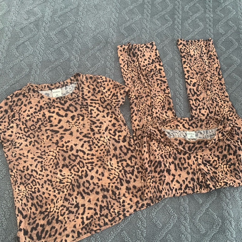 Soma Leopard 2pc Top & Pant Pajama Set XS